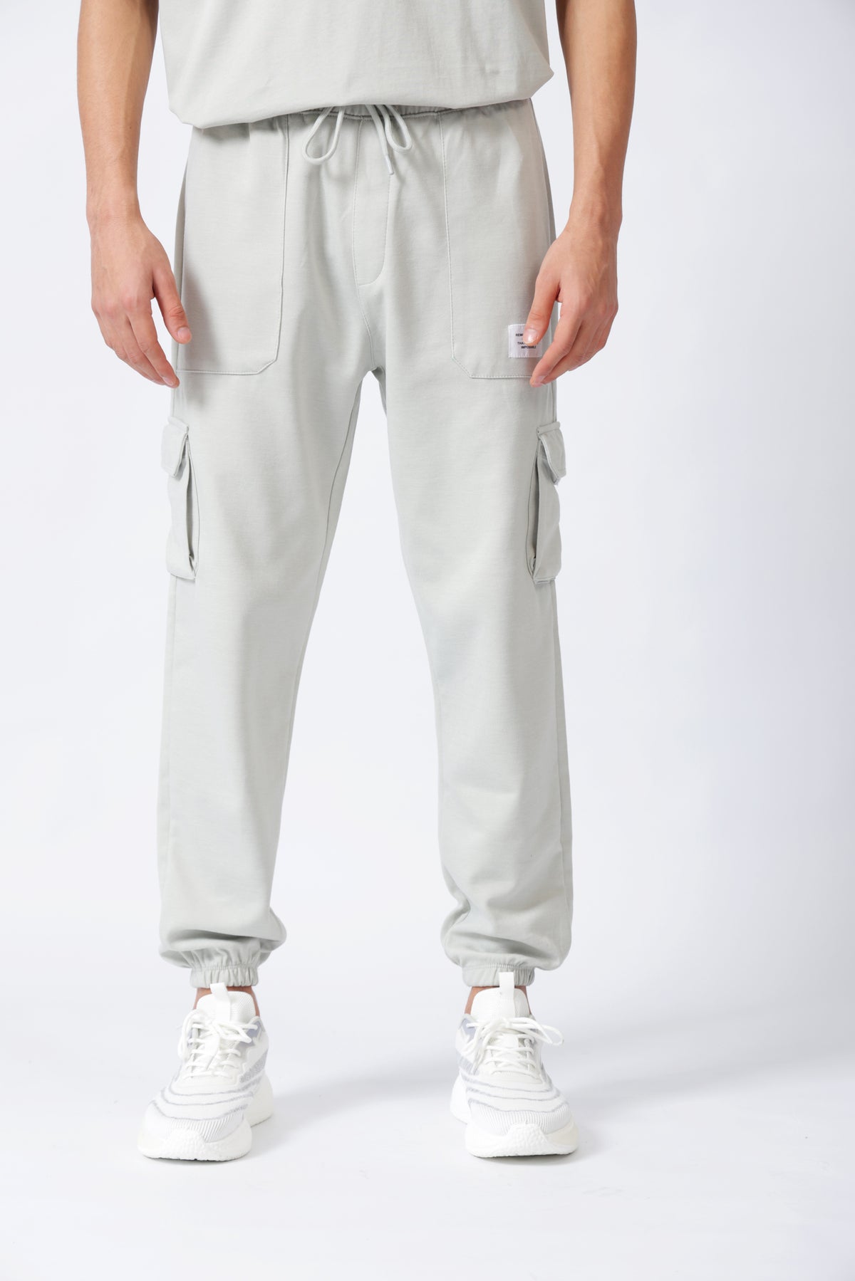NEW RELAXED FIT KNIT JOGGER