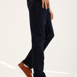 SLIM RELAXED FIT DENIM