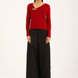 KNIT TOP WITH BROOCH DETAIL