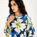 PRINTED TOP WITH NECK DETAIL