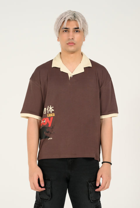 BOXY FIT CONTRAST RESORT COLLAR GRAPHIC POLO