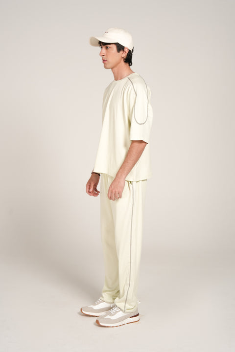 BOXY FIT CONTRAST FLATLOCK TEE