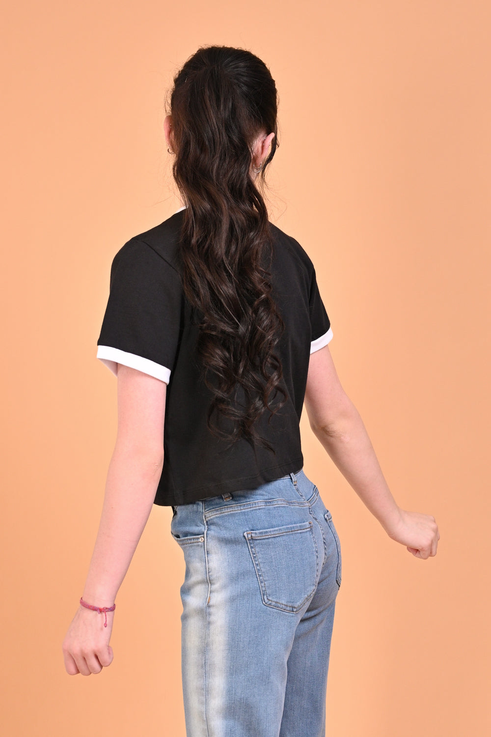 CROPPED TEE WITH CONTRAST RIB