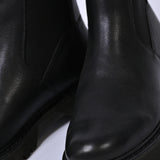 LEATHER CHELSEA BOOTS