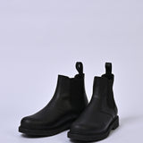 LEATHER CHELSEA BOOTS