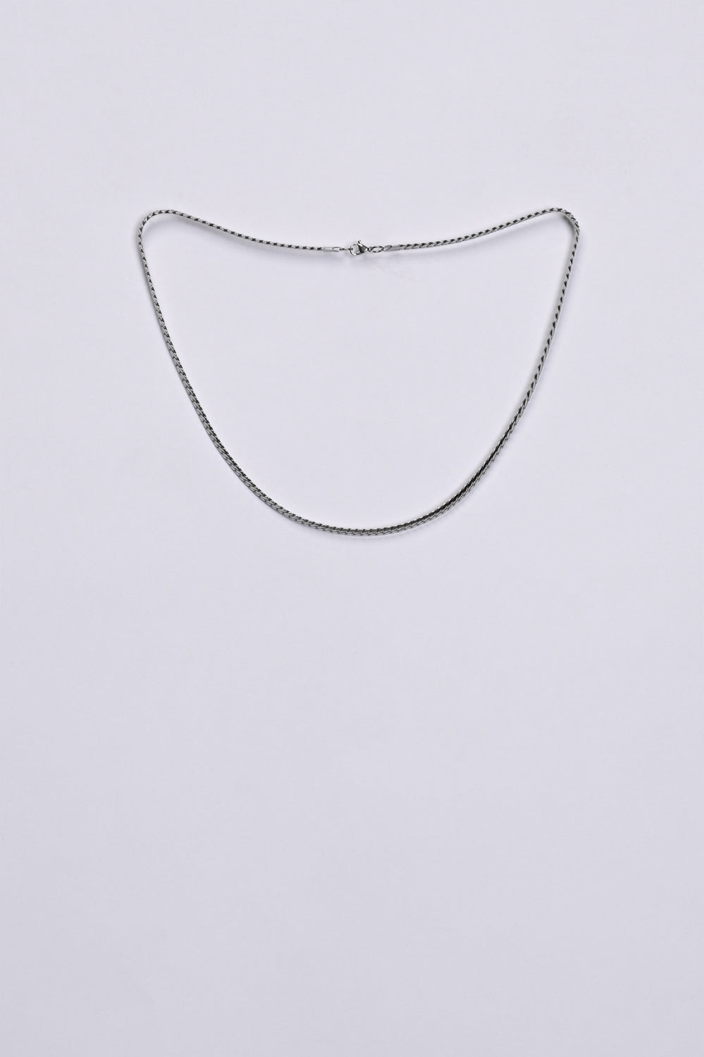 CURB CHAIN NECKLACE