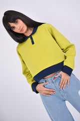 CROPPED CONTRAST COLOR SWEATSHIRT