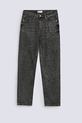 SLIM RELAXED FIT DENIM