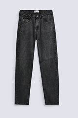 SLIM RELAXED FIT DENIM