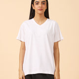 BASIC V-NECK TEE