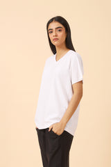 BASIC V-NECK TEE