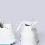 SNEAKERS WITH CONTRASTING DETAIL