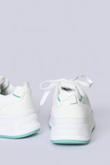 SNEAKERS WITH CONTRASTING DETAIL