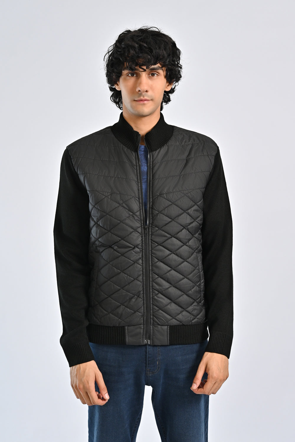 MOCK NECK CONTRAST SLEEVE QUILTED JACKET