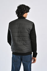 MOCK NECK CONTRAST SLEEVE QUILTED JACKET