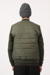 MOCK NECK CONTRAST SLEEVE QUILTED JACKET