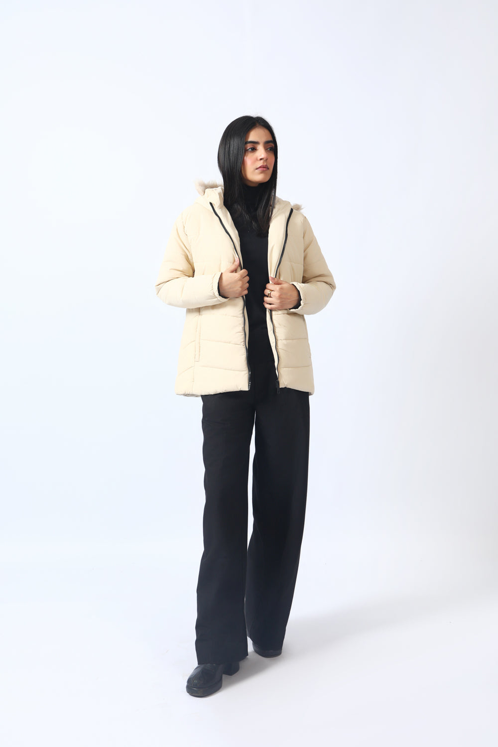 PUFFER JACKET WITH FUR DETAIL