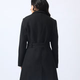 COAT WITH COLLAR DETAIL