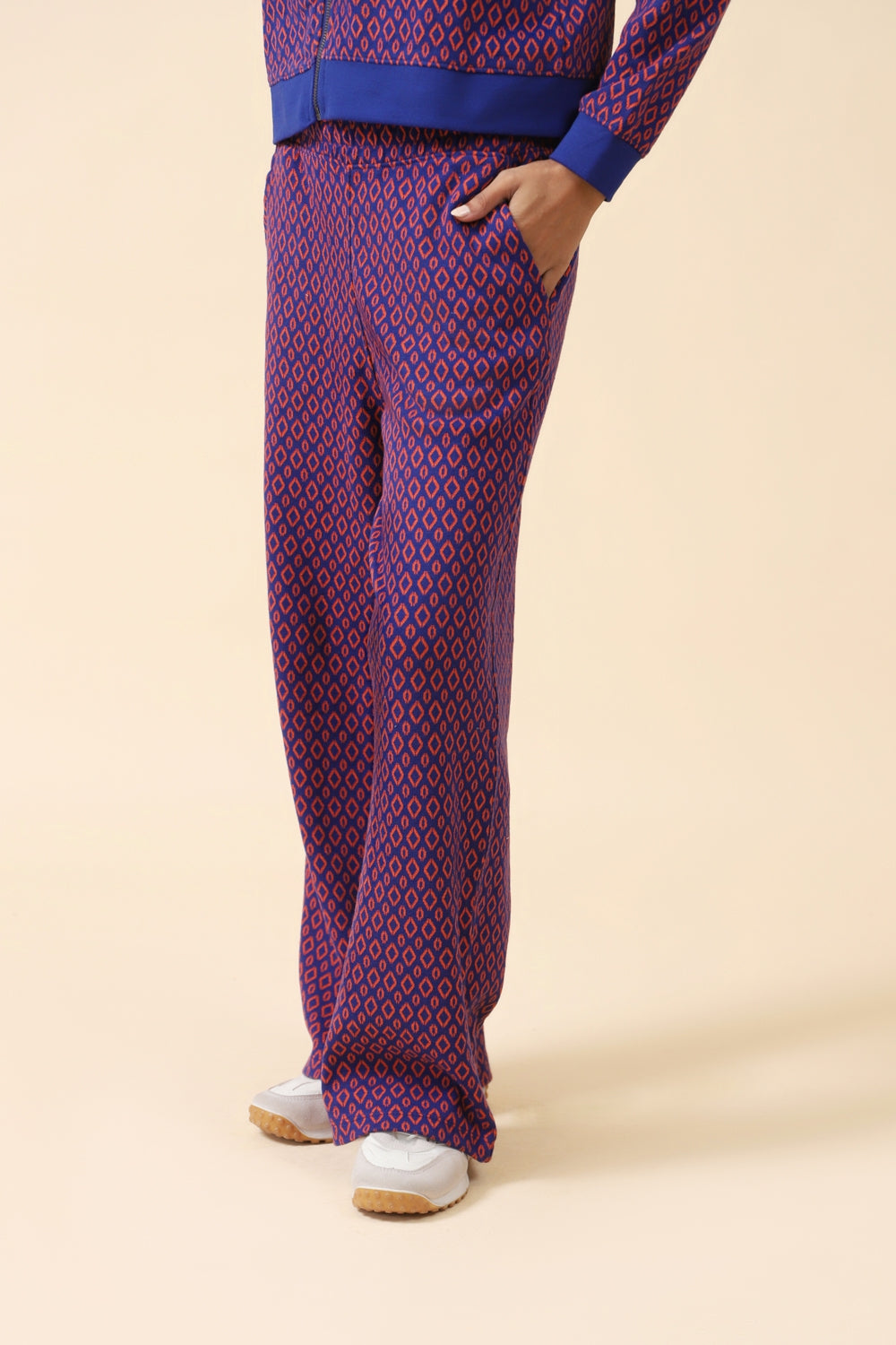 PATTERNED JACQUARD TROUSER