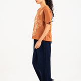 TEXTURED GRAPHIC TOP
