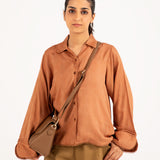 BUTTON DOWN TOP WITH SLEEVE DETAIL