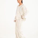 STRIPED TOP SLEEVE DETAIL