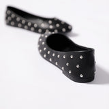 STUDDED PUMPS