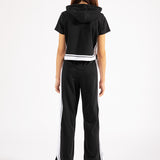 CROPPED HOODIE WITH CONTRASTING DETAIL