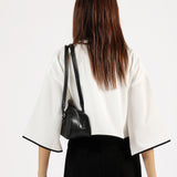 CONTRAST BUTTON DOWN TOP