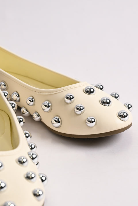 BALLET FLATS WITH CHUNKY STUDS