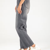 STRAIGHT FIT DENIM