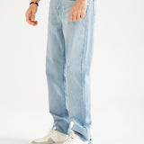 SLIM RELAXED FIT DENIM