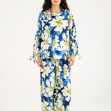 PRINTED TOP WITH NECK DETAIL