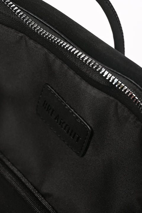 ELONGATED TRAPEZE SHOULDER BAG